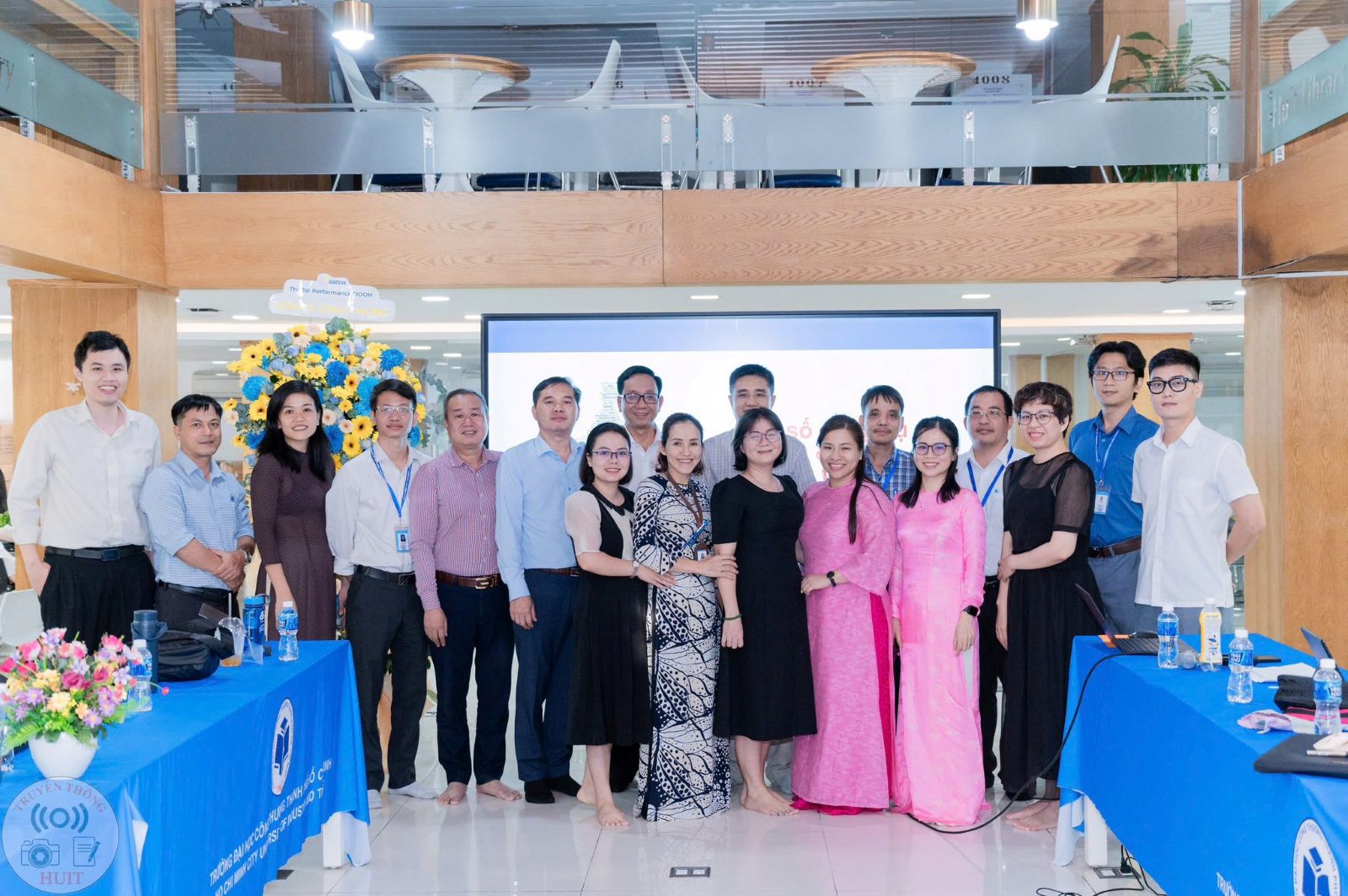 Tọa đàm về Nghiên cứu Khoa học và Kinh nghiệm Công bố Bài Báo tại Khoa Thương Mại - Trường ĐH Công Thương TP. HCM